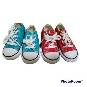 Teal and Red Converse Toddler shoes| Size seven and eight| pair of two